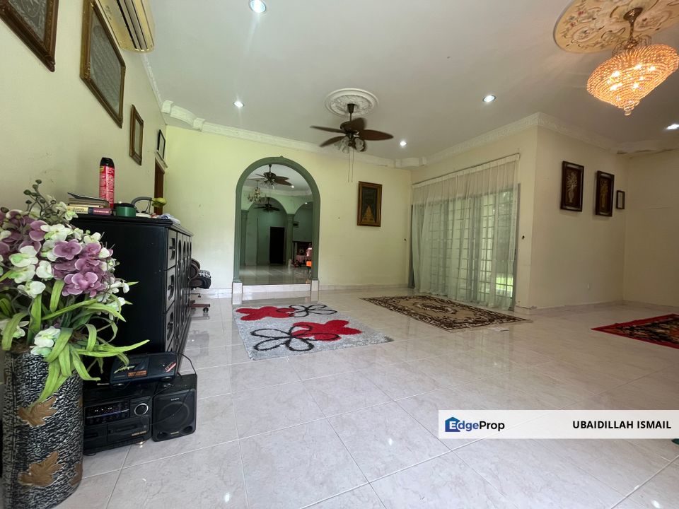 Tanah Luas Rumah Sesebuah Setingkat Kampung Batu Rembau, Negeri Sembilan, Rembau