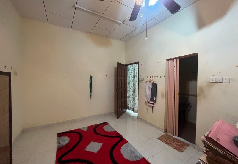 Tanah Luas Rumah Sesebuah Setingkat Kampung Batu Rembau