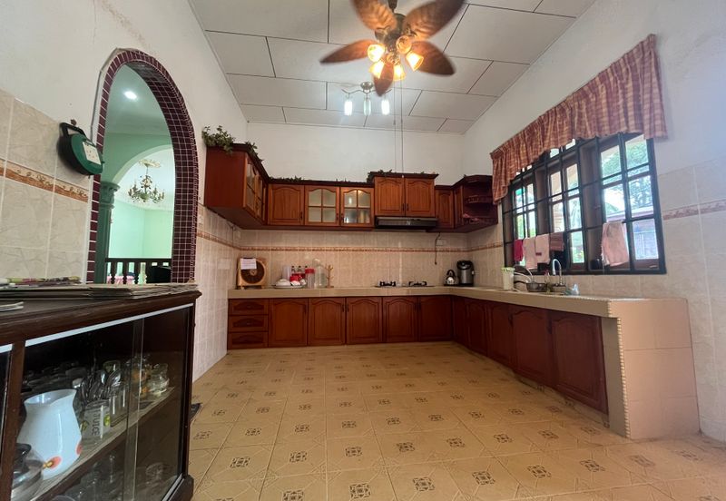 Tanah Luas Rumah Sesebuah Setingkat Kampung Batu Rembau