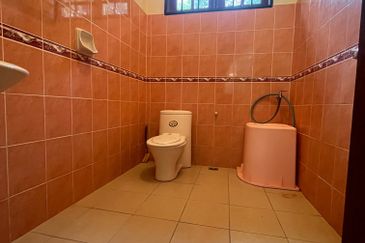 Tanah Luas Rumah Sesebuah Setingkat Kampung Batu Rembau