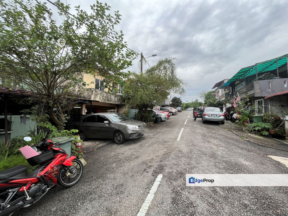 Rumah Cantik Teres 2 Tingkat Taman Bukit Anggerik Cheras Kuala Lumpur, Kuala Lumpur, Cheras