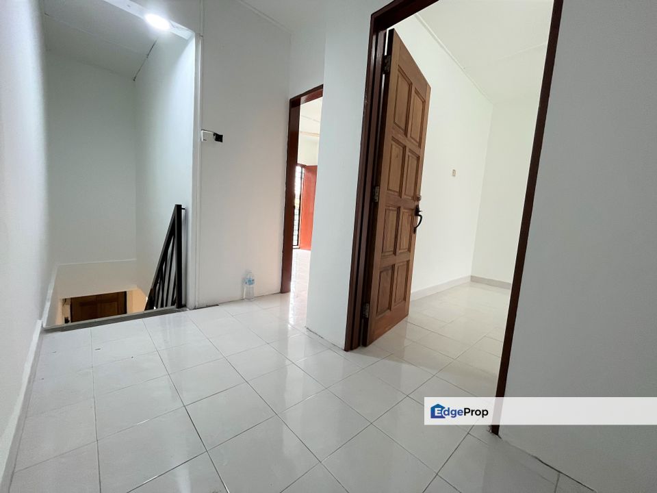 Rumah Cantik Teres 2 Tingkat Taman Bukit Anggerik Cheras Kuala Lumpur, Kuala Lumpur, Cheras