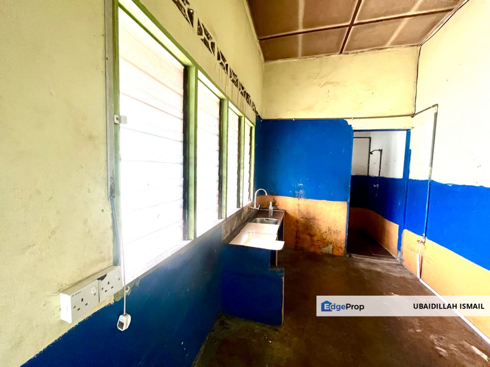 Rumah sesebuah setingkat @ Kampung Malaysia Tambahan Sungai Besi Kuala Lumpur, Kuala Lumpur, Sungai Besi