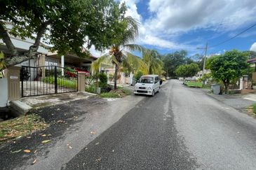 Taman Desa Cempaka 3