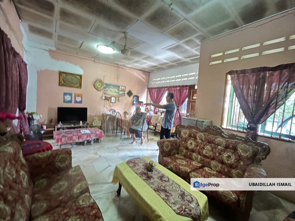 Kampung Sungai Raya Batu 9 Cheras Rumah Teres Setingkat 2 Bilik Bumi Lot, Selangor, Batu 9th Cheras