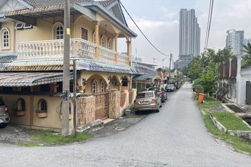 Kampung Sungai Raya