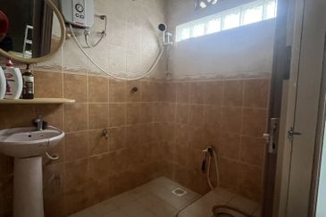 Taman Mawar Chicha Kubang Kerian Rumah Banglo Setingkat Freehold