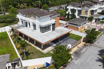 Bandar Tun Hussein Onn