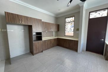 Bandar Tun Hussein Onn