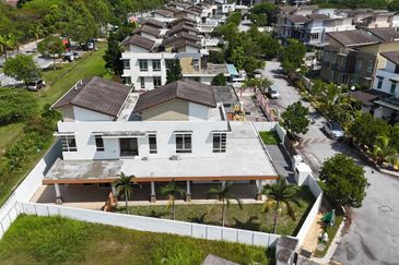 Bandar Tun Hussein Onn