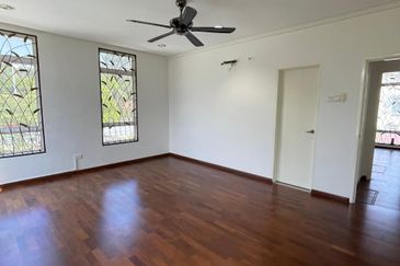 Bandar Tun Hussein Onn