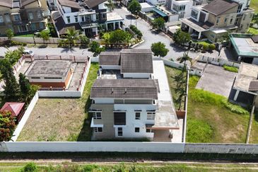 Bandar Tun Hussein Onn