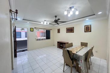 Pangsapuri Baiduri, Bandar Tasik Kesuma