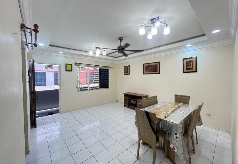 Pangsapuri Baiduri, Bandar Tasik Kesuma