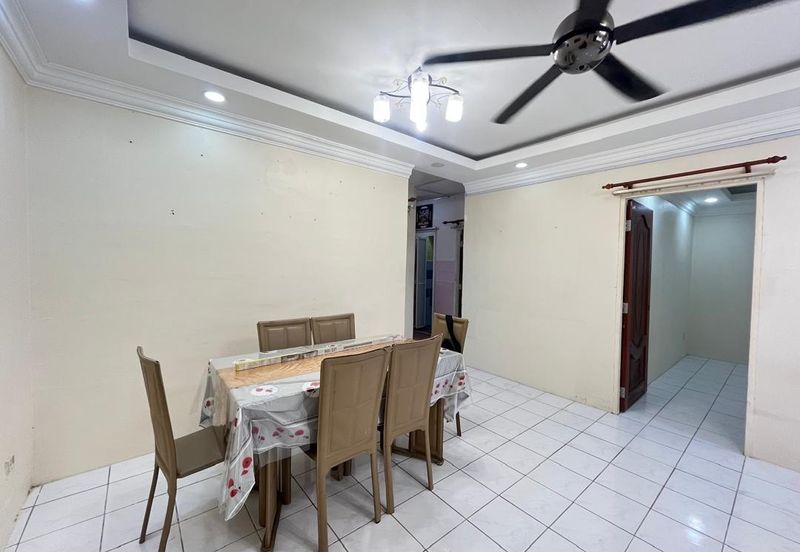 Pangsapuri Baiduri, Bandar Tasik Kesuma