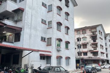 Taman Setia Balakong