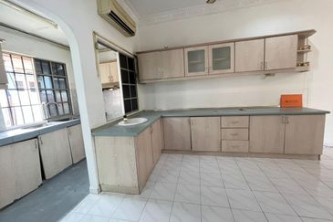 Seksyen 18, Shah Alam