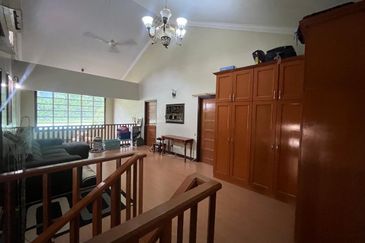 Rumah Teres 2 Tingkat Lot Tepi Taman Melawati Kuala Lumpur Untuk Dijual