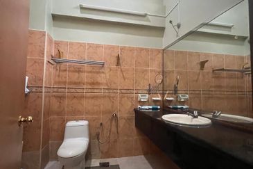 Rumah Teres 2 Tingkat Lot Tepi Taman Melawati Kuala Lumpur Untuk Dijual