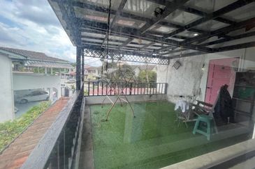 Rumah Teres 2 Tingkat Lot Tepi Taman Melawati Kuala Lumpur Untuk Dijual