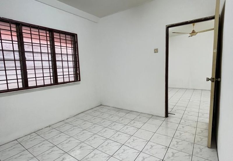 Pangsapuri Baiduri, Bandar Tasik Kesuma