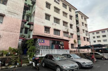 Pangsapuri Baiduri, Bandar Tasik Kesuma