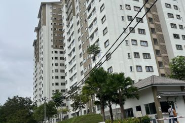 Condominium Akasia