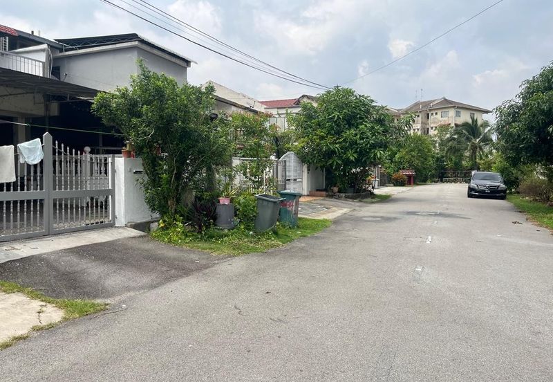 Jalan Bukit Cantik 2