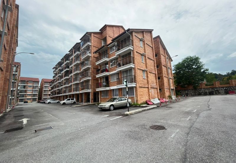 Villa Court @ Goodview Height