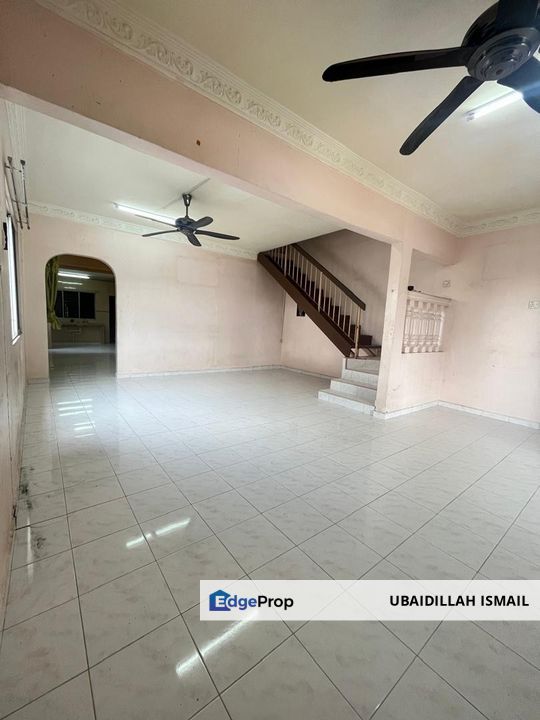 Sebelah Surau Rumah Teres Tepi 2 Tingkat @ Desa Sri Jenaris Kajang Untuk Dijual, Selangor, Kajang