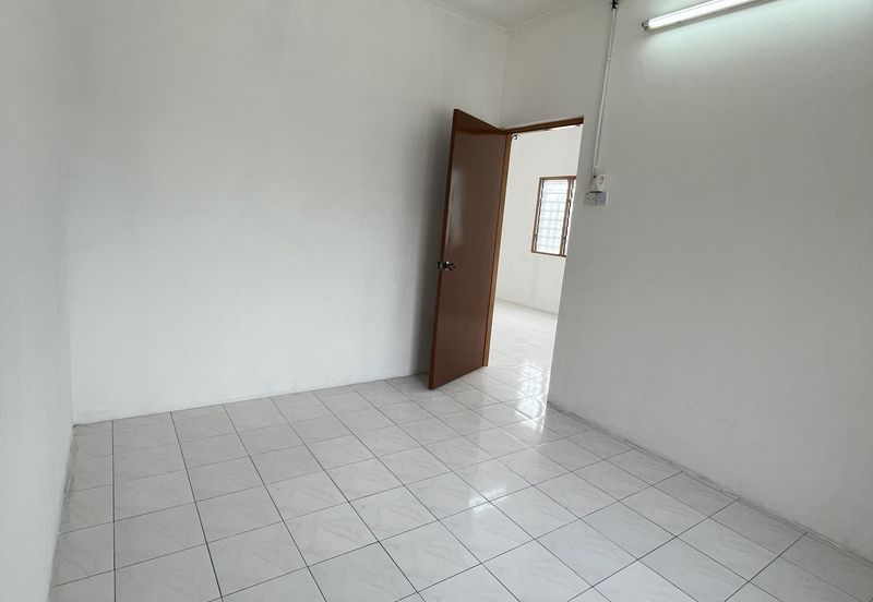 TAMAN PINGGIRAN SAUJANA