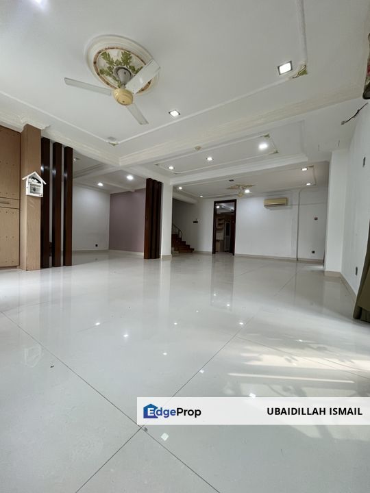 Bandar Baru Bangi Seksyen 7 Rumah Teres 2 Tingkat Tepi Untuk Dijual Depan Surau, Selangor, Bangi