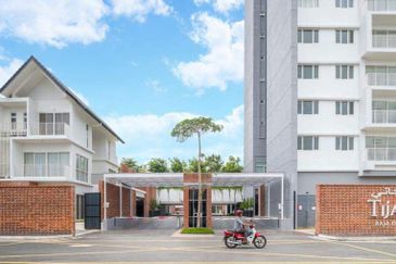 Apartment Tijani Raja Dewa Unit 3 Bilik Kota Bharu