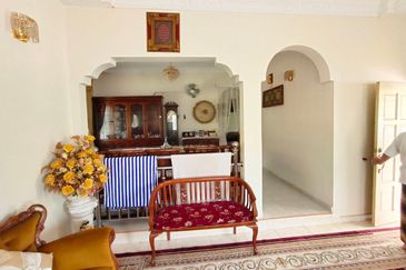 RUMAH BANGLO UNIT CORNER, TAMAN BINARAYA, P.TUMBOH