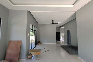 Rumah Banglo Tanah Besar Pasir Tumboh, Kota Bharu