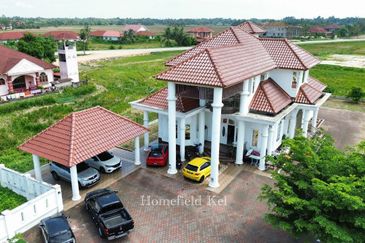 Rumah Banglo Mewah Kg Morak Tumpat Tepi Jalan Utama 