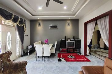 Rumah Banglo Mewah Kg Morak Tumpat Tepi Jalan Utama 