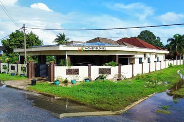 Rumah Banglo Fully Renovated & Extended di Kg Panji Dekat Peladang Panji
