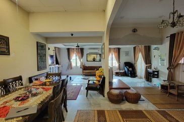 Rumah Banglo Fully Renovated & Extended di Kg Panji Dekat Peladang Panji