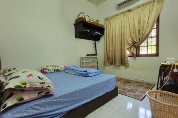 Rumah Banglo Fully Renovated & Extended di Kg Panji Dekat Peladang Panji