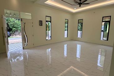 Rumah Banglo Mewah Siap untuk didiami Pasir Tumboh Dekat Masjid Al Qasimi