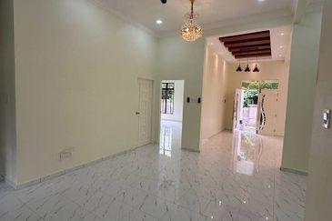 Rumah Banglo Mewah Siap untuk didiami Pasir Tumboh Dekat Masjid Al Qasimi