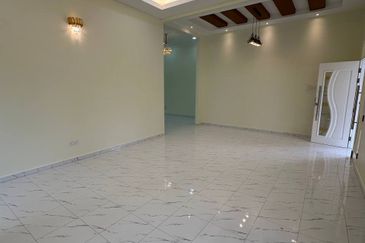 Rumah Banglo Mewah Siap untuk didiami Pasir Tumboh Dekat Masjid Al Qasimi