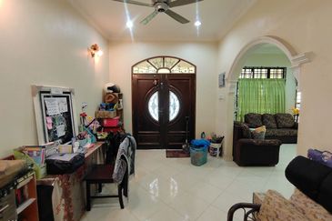 [Tanah Luas 17,820 kps] Rumah Banglo Besar 2 Tingkat Tanah Luas Kg Seribong dekat SK Seribong