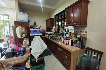 [Tanah Luas 17,820 kps] Rumah Banglo Besar 2 Tingkat Tanah Luas Kg Seribong dekat SK Seribong