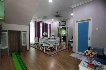 [Tanah Besar 14,400 kps] Banglo Mewah 2 Tingkat di Kubang Kerian dekat Istana Negeri Kubang Kerian