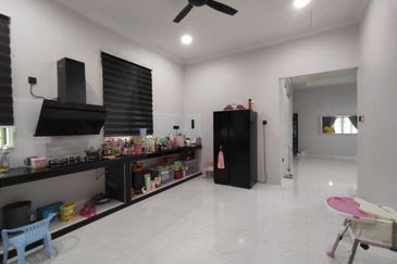 [Dekat Masjid & Tanah Luas 13,810 kps] Rumah Banglo Besar & Mewah Bunut Sarang Burung, Wakaf Bharu