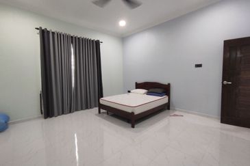 [Dekat Masjid & Tanah Luas 13,810 kps] Rumah Banglo Besar & Mewah Bunut Sarang Burung, Wakaf Bharu