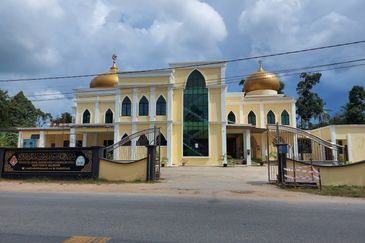 [Dekat Masjid & Tanah Luas 13,810 kps] Rumah Banglo Besar & Mewah Bunut Sarang Burung, Wakaf Bharu