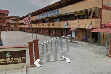 [Dekat Masjid & Tanah Luas 13,810 kps] Rumah Banglo Besar & Mewah Bunut Sarang Burung, Wakaf Bharu